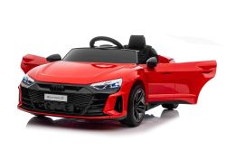 Elektrische speelgoedauto Audi RS E-tron GT 12V, rood, brede enkele stoel, 2,4 GHz afstandsbediening, USB / AUX-ingang, Bluetooth, vering, lithiumbatterij, LED-verlichting, 2 x 25W motor, ORIGINELE licentie