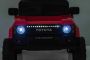 Elektrische kinderauto Toyota Landcruiser 12V, rood, brede enkele stoel, 2,4 GHz afstandsbediening, USB / AUX-ingang, Bluetooth, vering, lithiumbatterij, LED-verlichting, 2 x 25W motor, ORIGINELE licentie